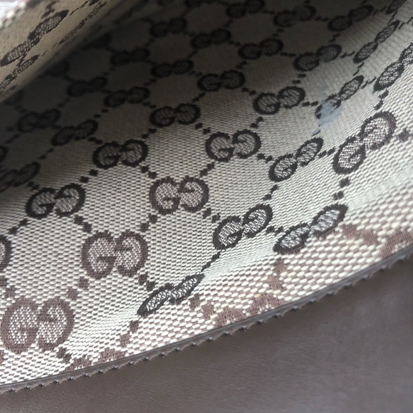 Vintage Gucci Crossbody - Picture 7 of 8